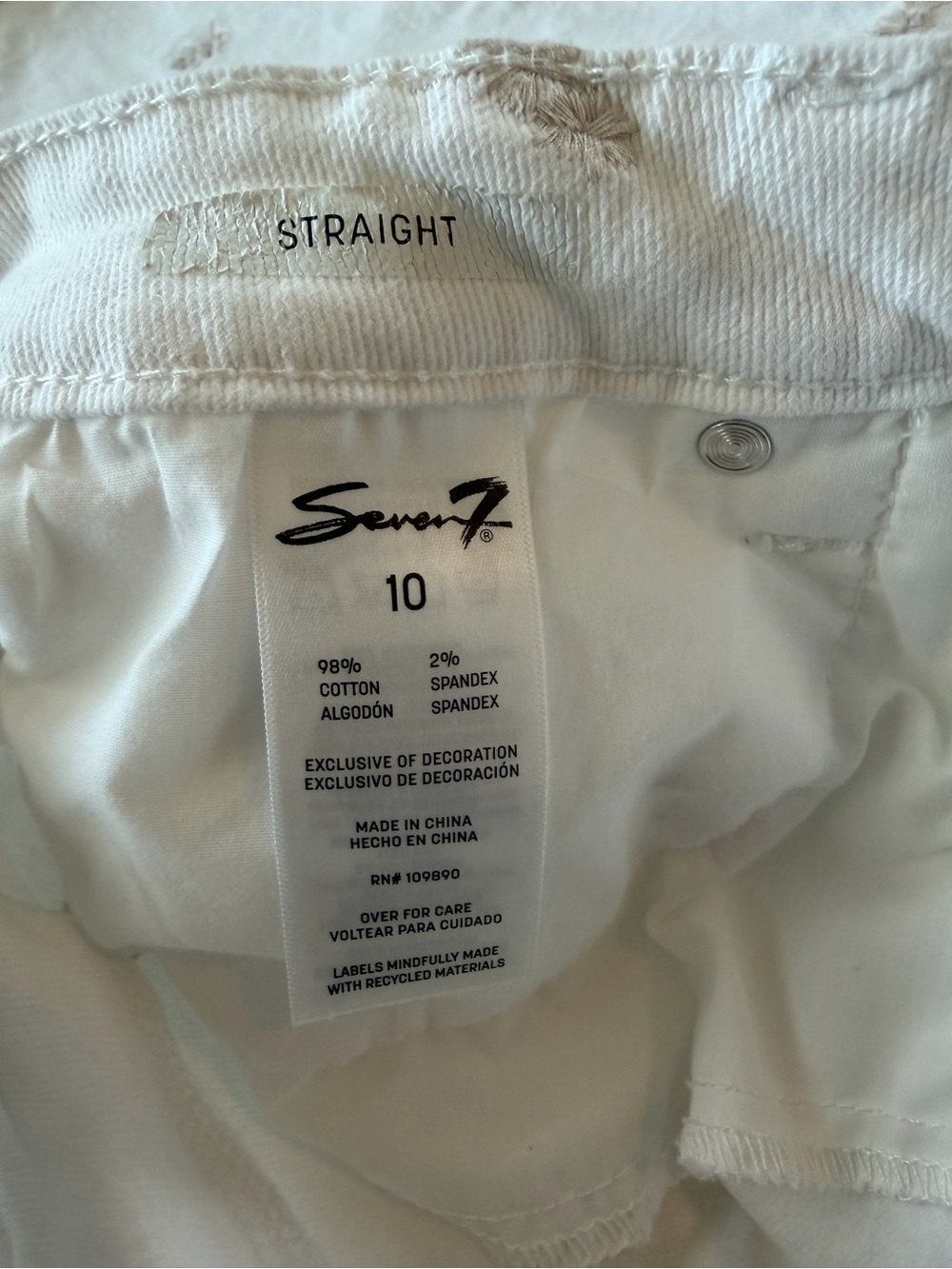 Seven7 White Straight-Leg Jeans with Subtle Beige Floral Embroidery Size 10 - Picture 9 of 11